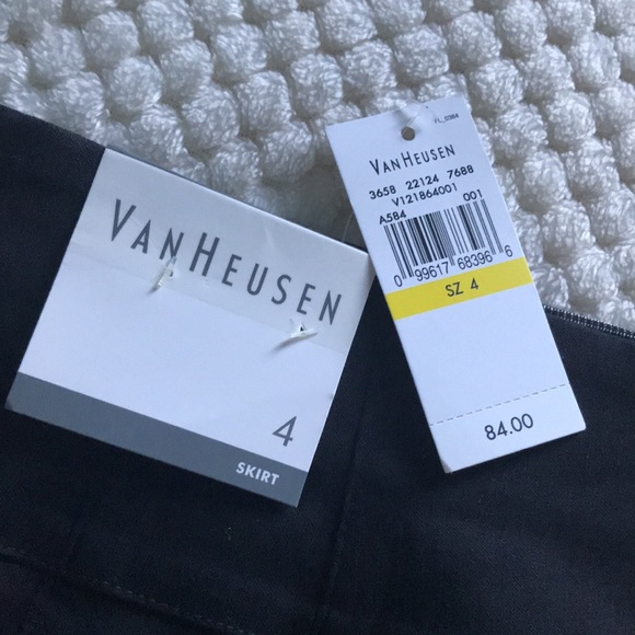 VAN HEUSEN A-line stretch extensible black and grey skirt.Size 4 Brand New - Picture 5 of 8